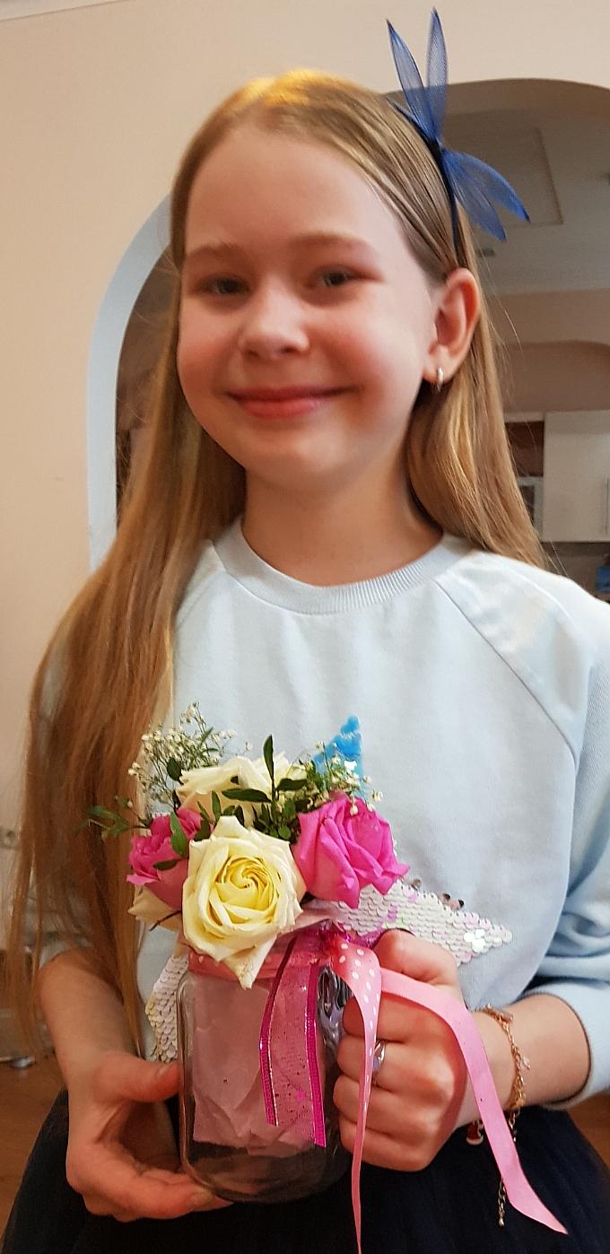 Photographing my  flower arrangements, Bibulatova, Danila, 11, Russia