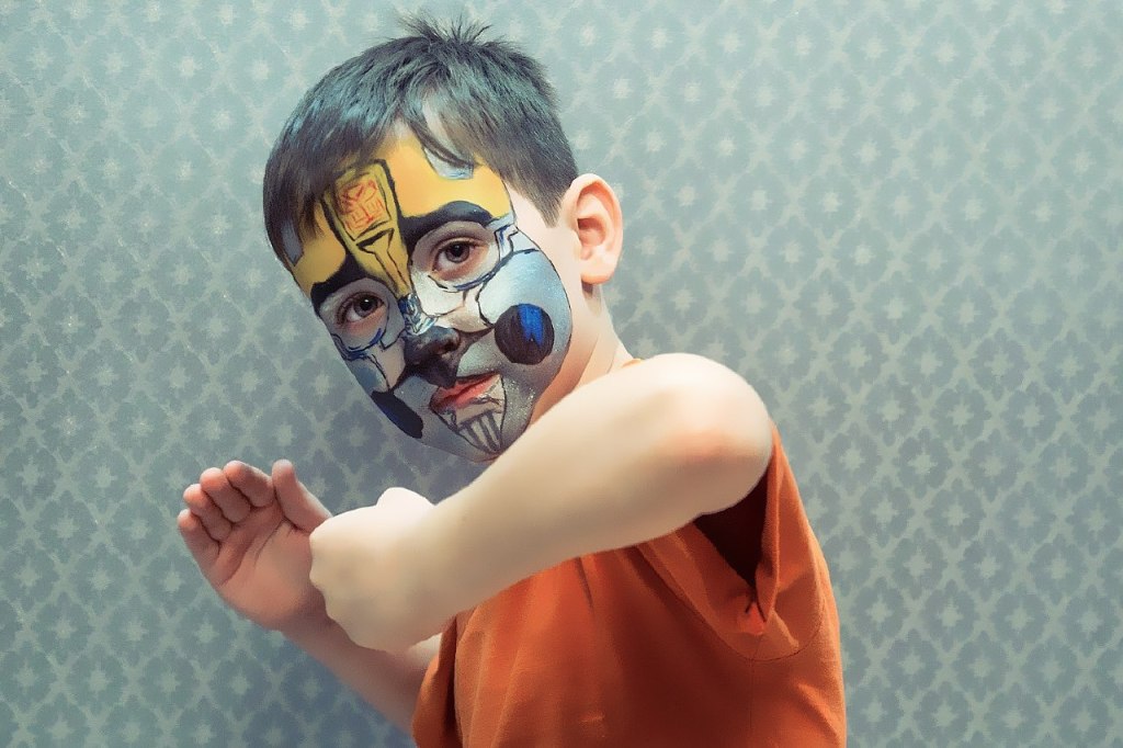 Kolmykov, Maksim, 10, Face-painting, Russia